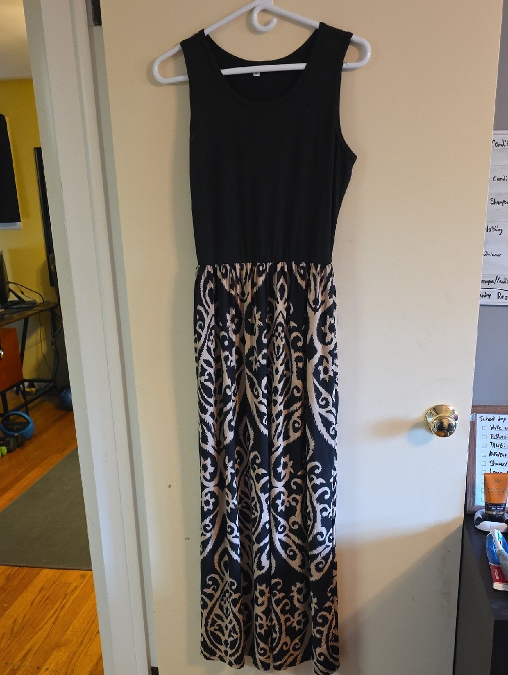 Sleeveless Black & Beige Patterned Maxi Dress